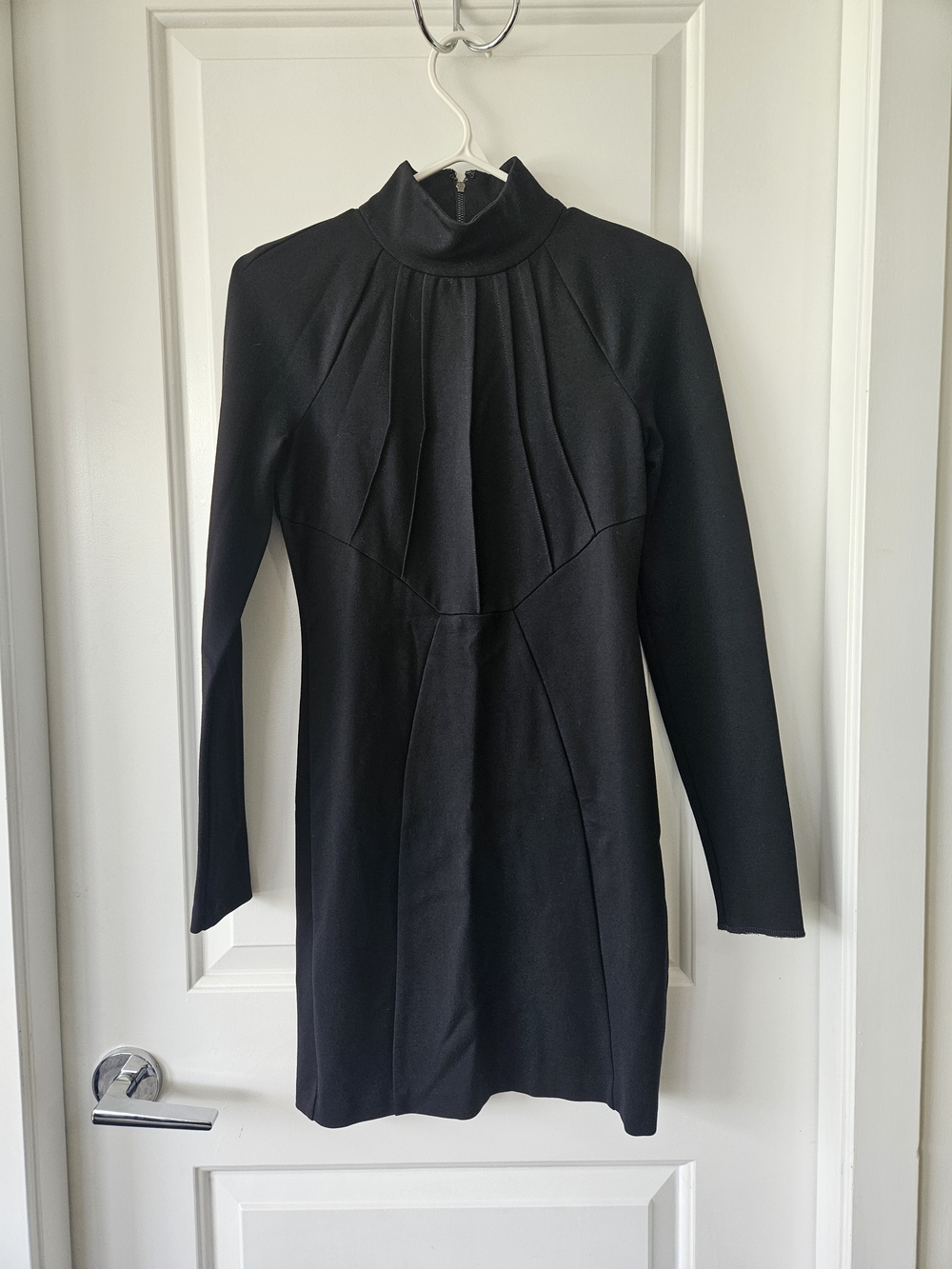 Guess Black Long-Sleeve Mock Neck Mini Dress Size Small